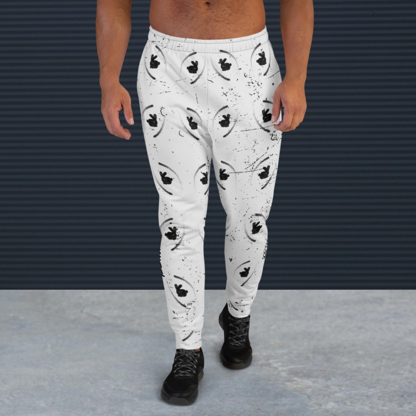 Easily distracted by bunnies! Men's Joggers