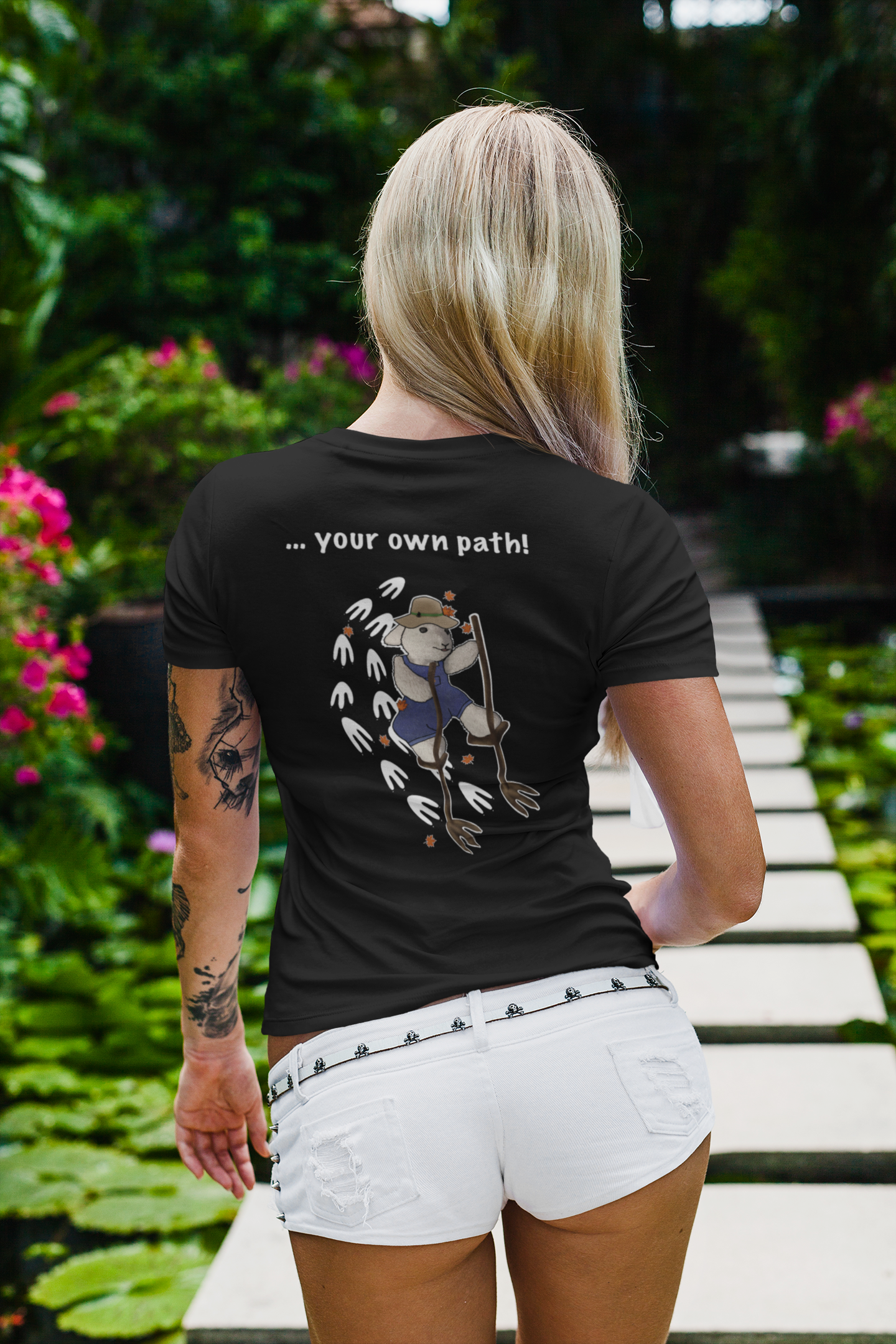 Follow ... your own path! Women’s basic organic t-shirt