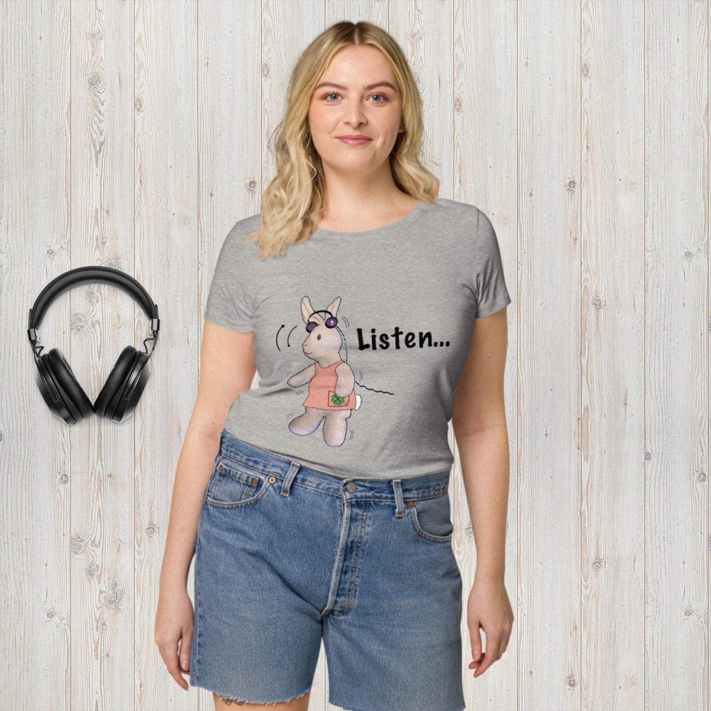 Listen ... to me! Women’s basic organic t-shirt