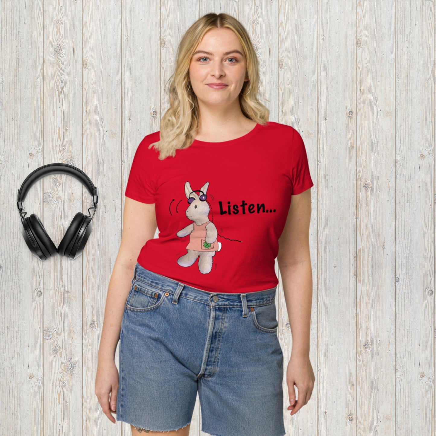 Listen ... to me! Women’s basic organic t-shirt