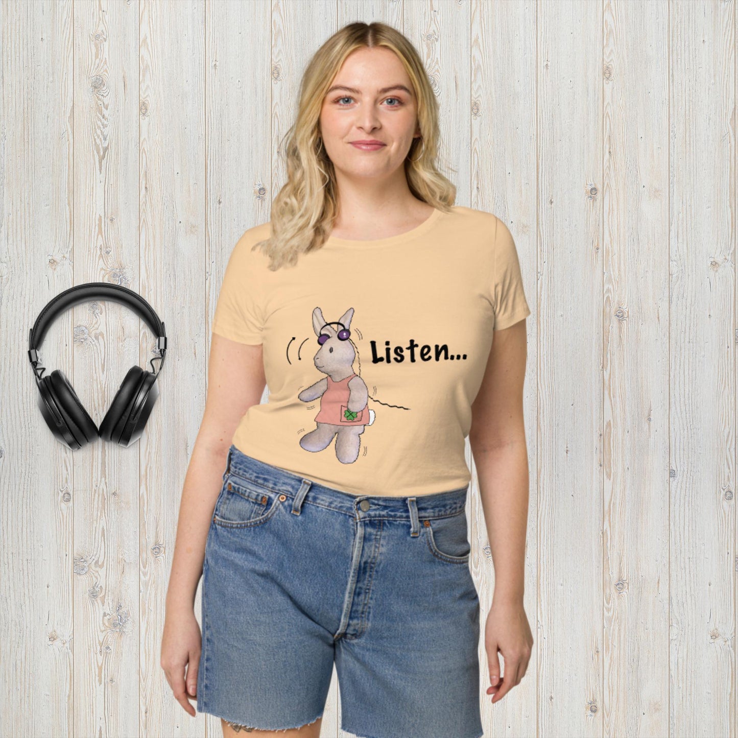 Listen ... to me! Women’s basic organic t-shirt