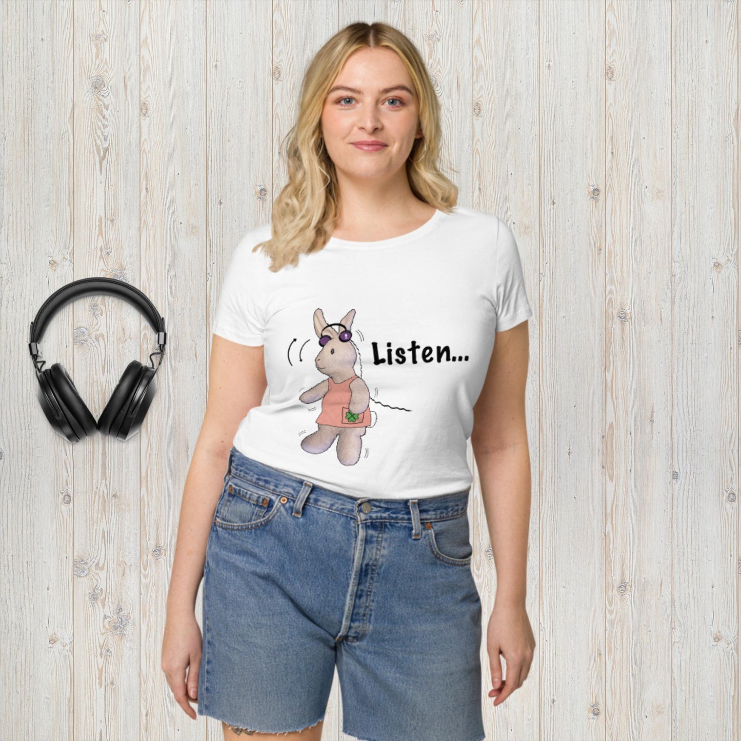 Listen ... to me! Women’s basic organic t-shirt